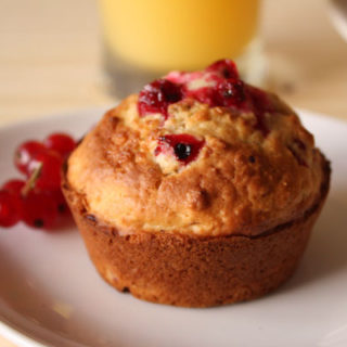 Red Currant Muffins with Fennel