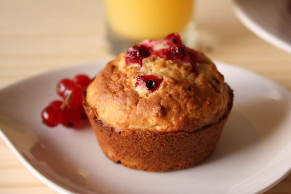 Red Currant Muffins with Fennel