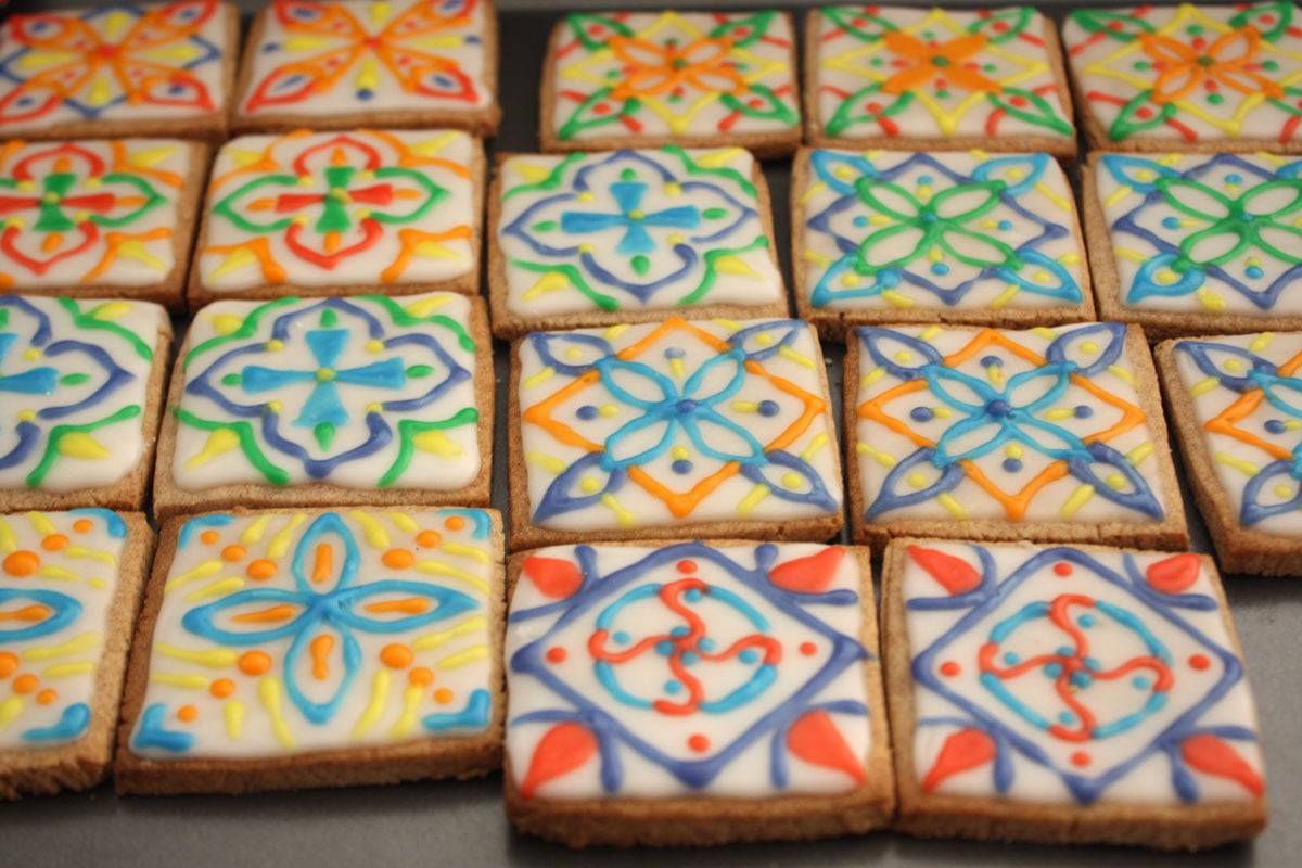 Rangoli cookie design options.