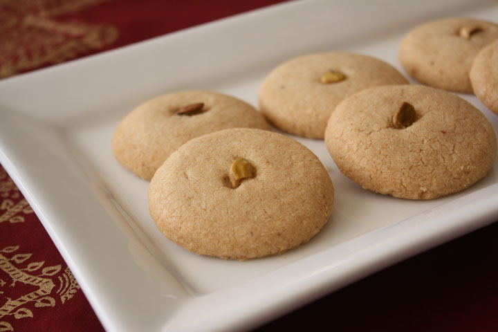 Plate of nankhatai