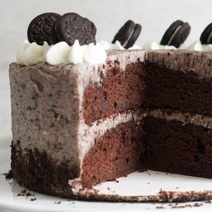 Mini Cookies and Cream Chocolate Cake
