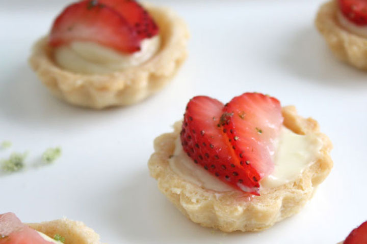 mini strawberry tarts