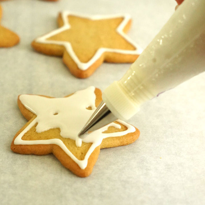 Easy Cookie Icing