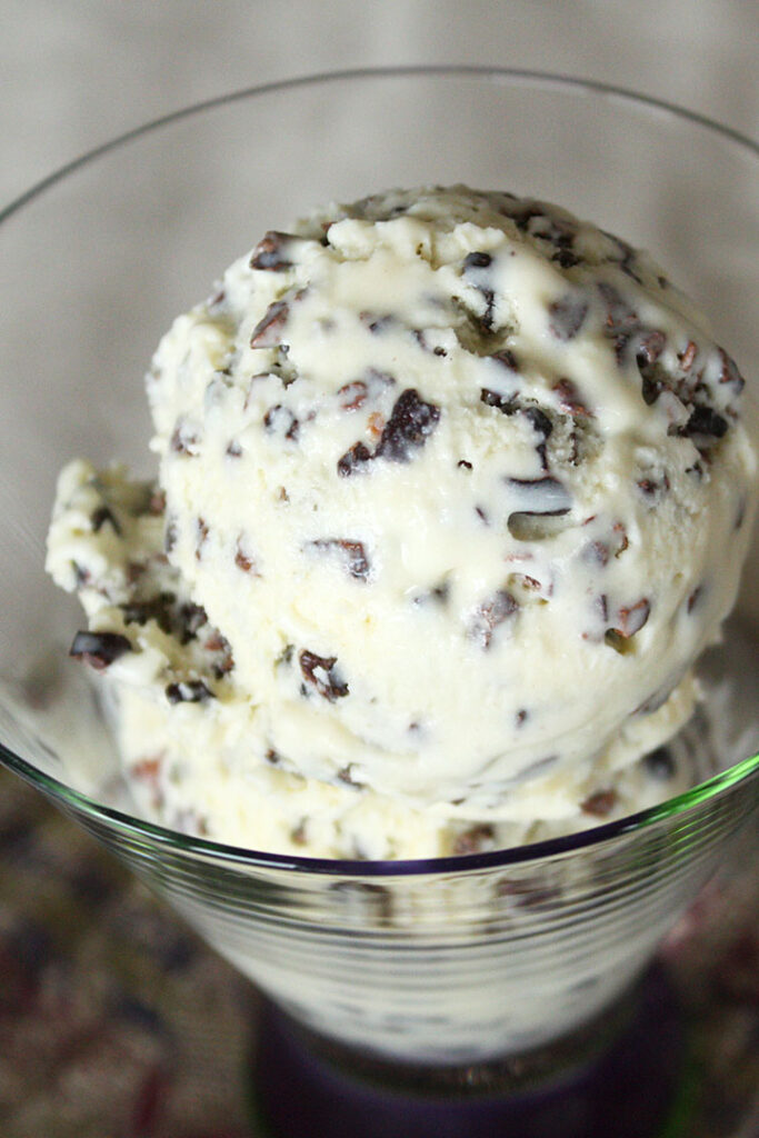 Close up view of white chocolate ice cream.