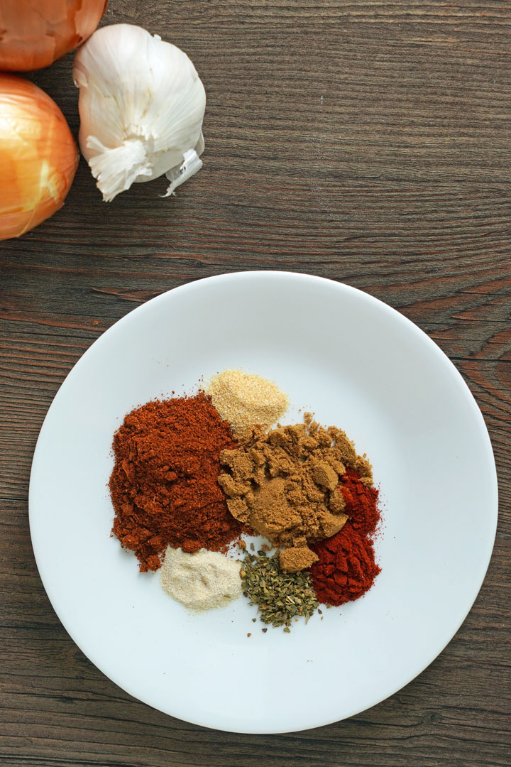 Spices used in taco seasoning.