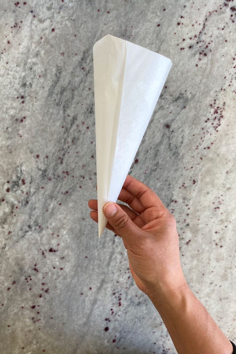 DIY Piping Bag for Icing DessArts