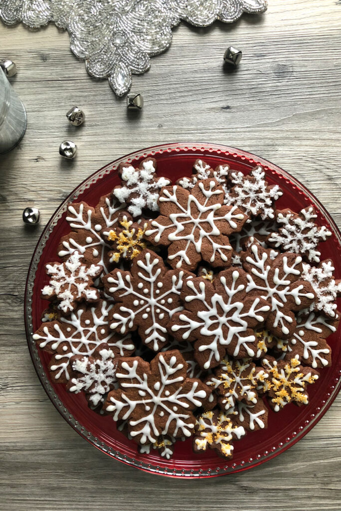 SNowflake cookies with icing.