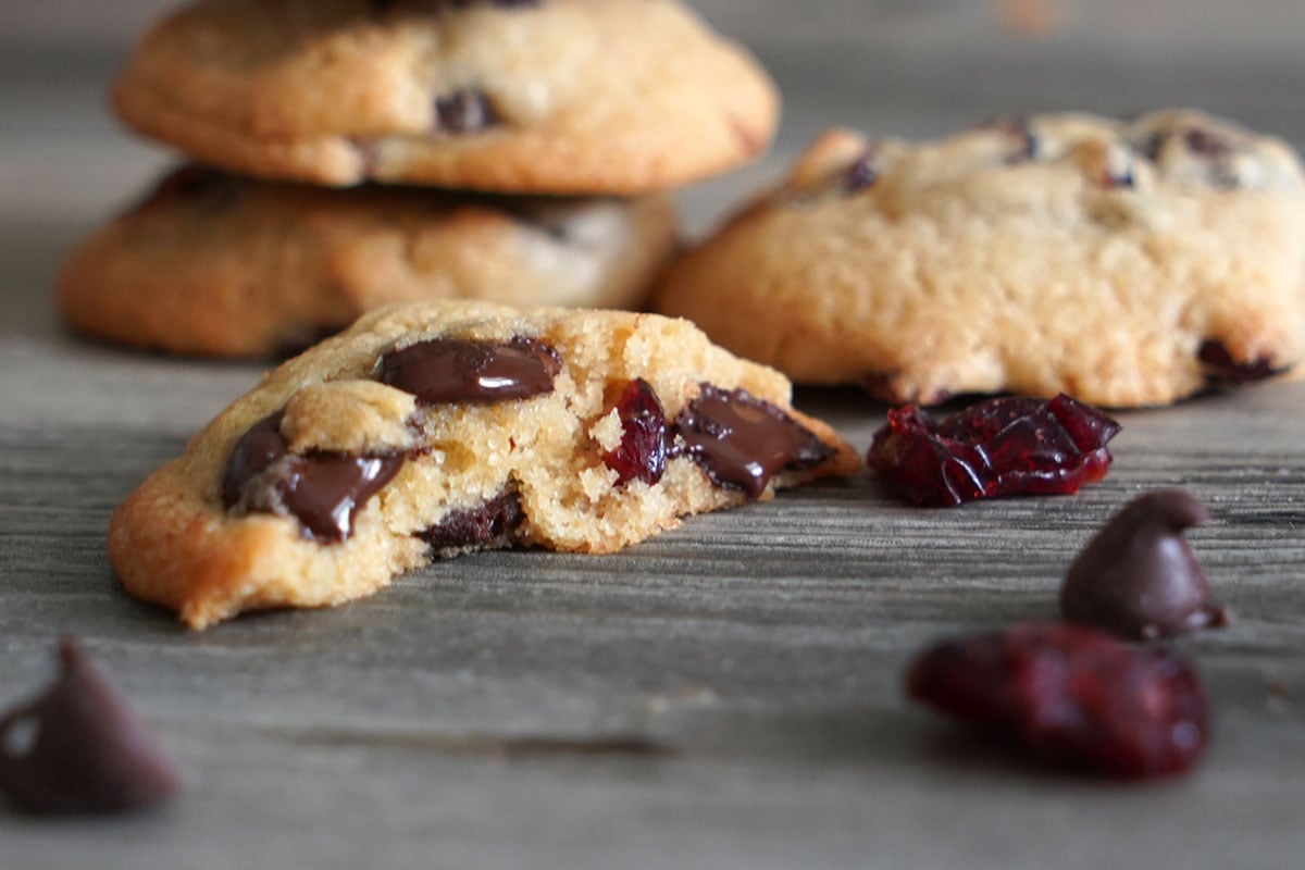 Dark Chocolate Chip Cranberry Cookies - The Art of Dessert