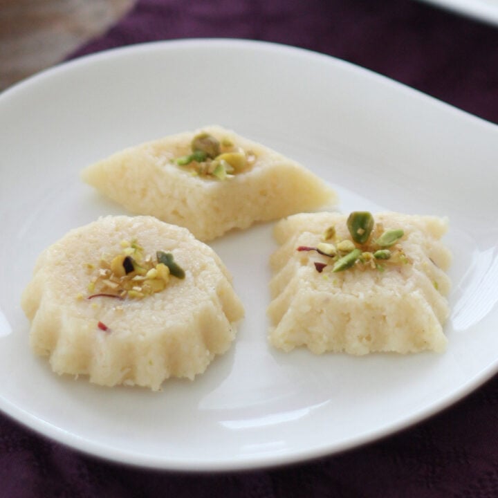 Coconut Burfi (Nariyal Barfi)